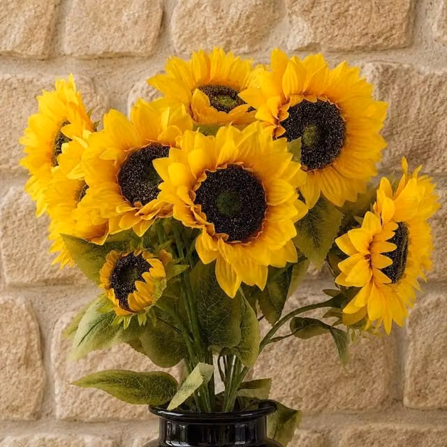 Leaf Pack of 6 Yellow Artificial Sunflowers with 18 Heads, Height: 88 cm – 1