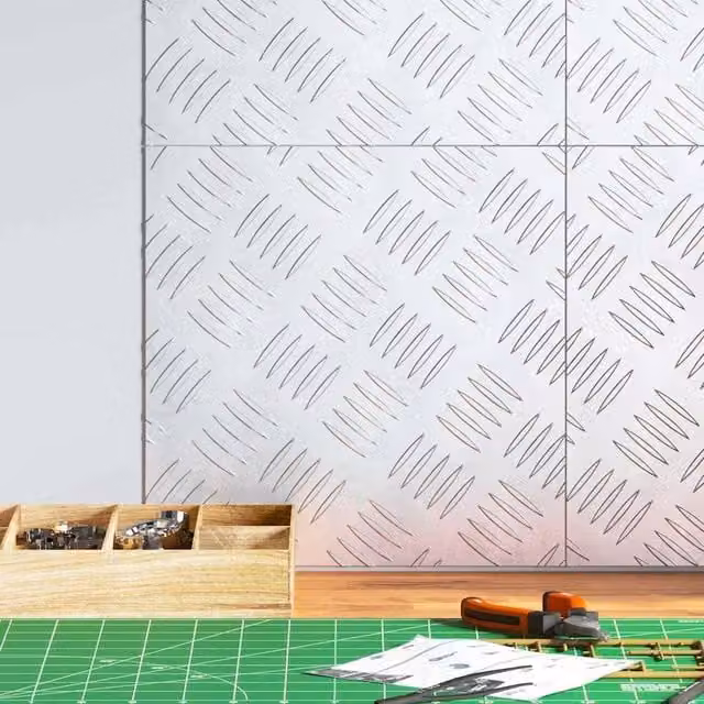 Berkfield Home Aluminium Anti-Slip Checker Plate Sheets, 4 Pieces, Silver, W/D: 30 x 30 cm