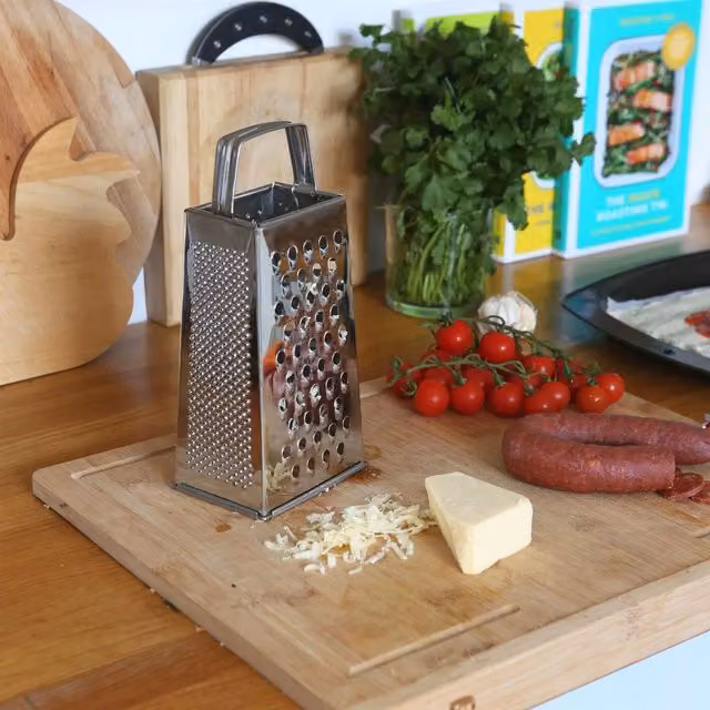 Harbour Housewares Rectangular Stainless Steel Box Grater in Silver