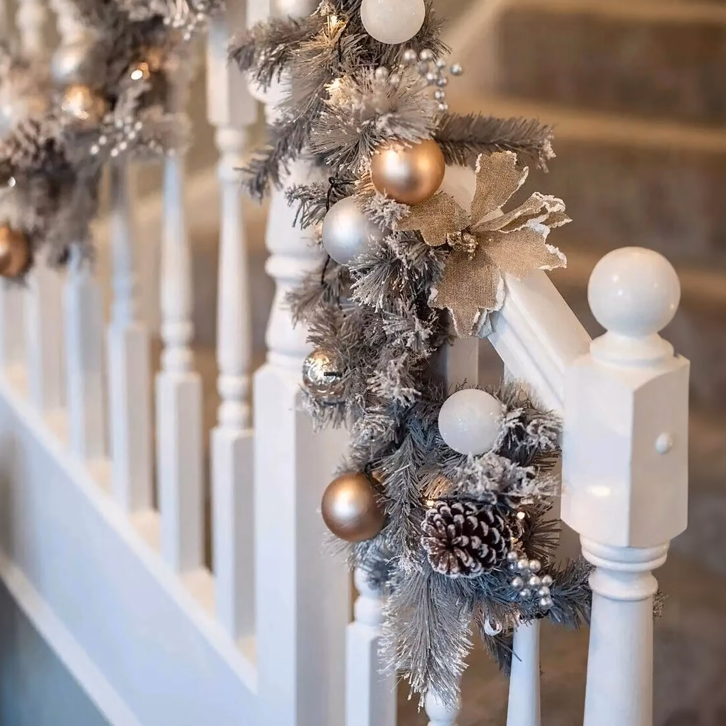 Marco Paul 6ft Artificial Frosted Christmas Garland with Pinecones in Green – 3