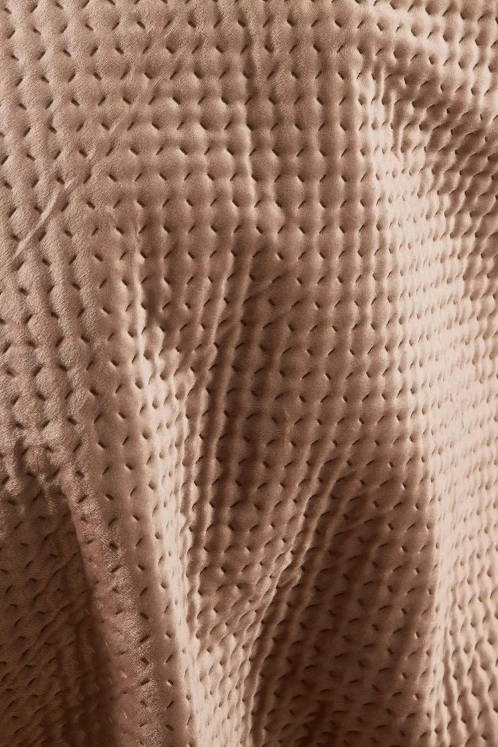BHS Liso Plain Bedspread in Beige, Sand or Grey, W/D/H: 240 x 165 x 1 cm – 2