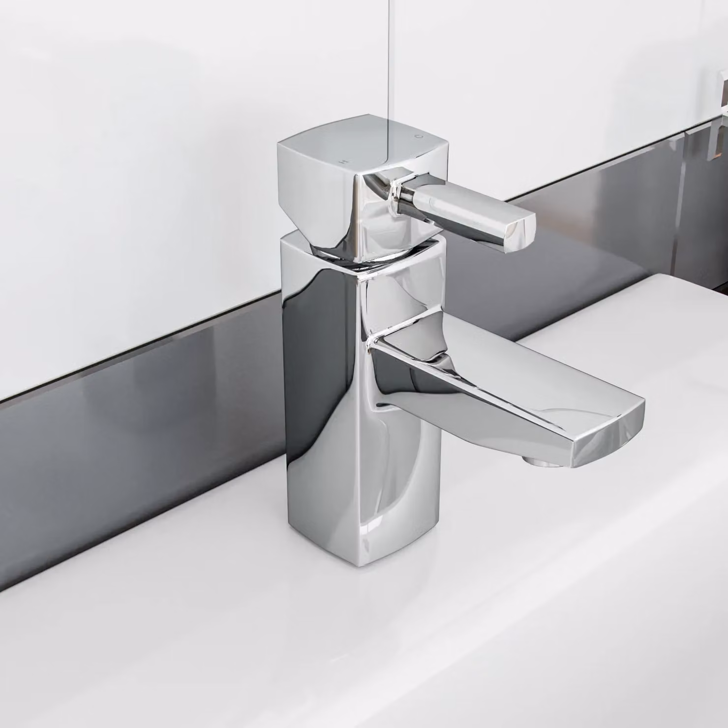 Nes Home Chrome Square Single Lever Basin Mixer and Bath Filler Tap Set in Silver – 2