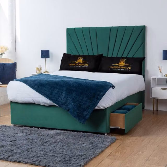UK Bed Furniture Sunrise Divan Bed with 4 Drawers and 26 Inch Headboard in Green Velvet, W/D/H: 120 x 200 cm