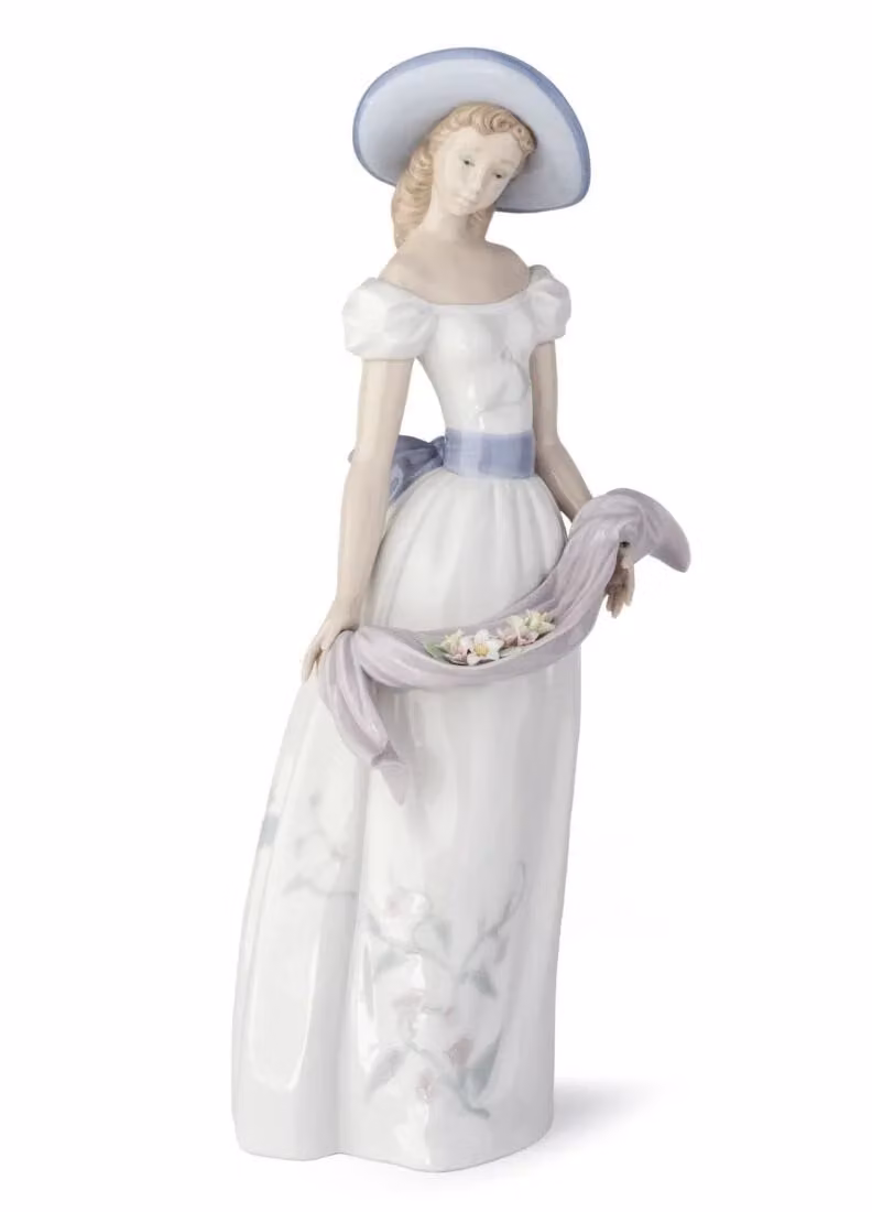 Lladró Fragrances and Colors Woman Porcelain Figurine in White