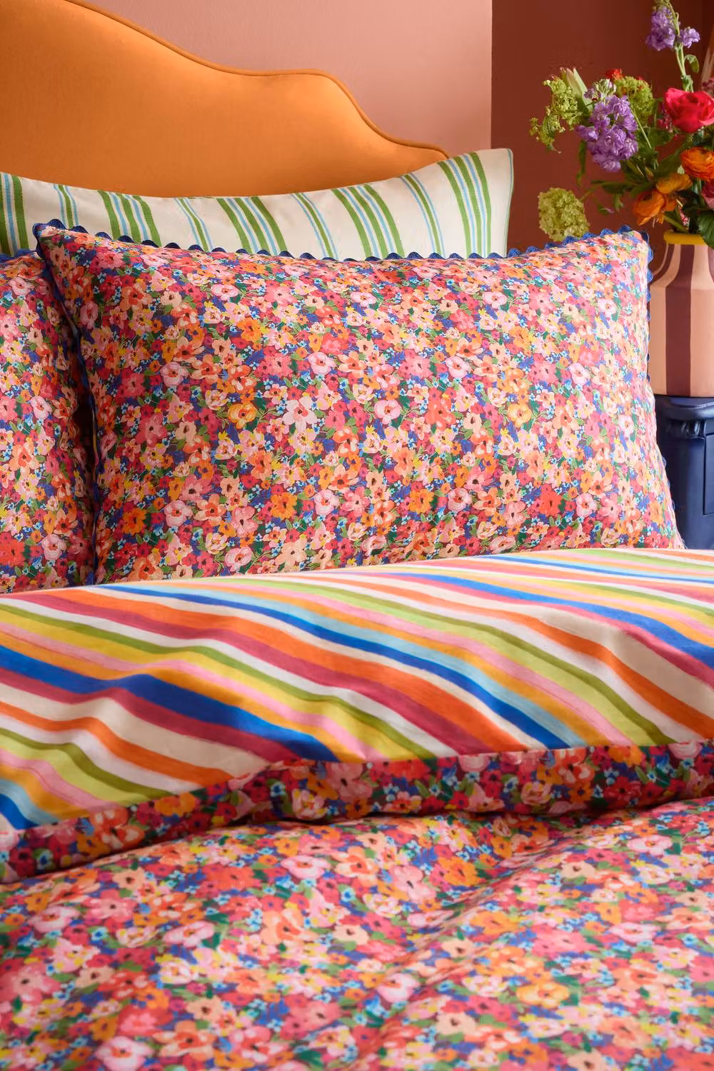 Sophie Robinson Reversible Floral Cotton Duvet Cover Set, Pink and Yellow Multicolour, W/D/H: 140 x 200 cm – 2