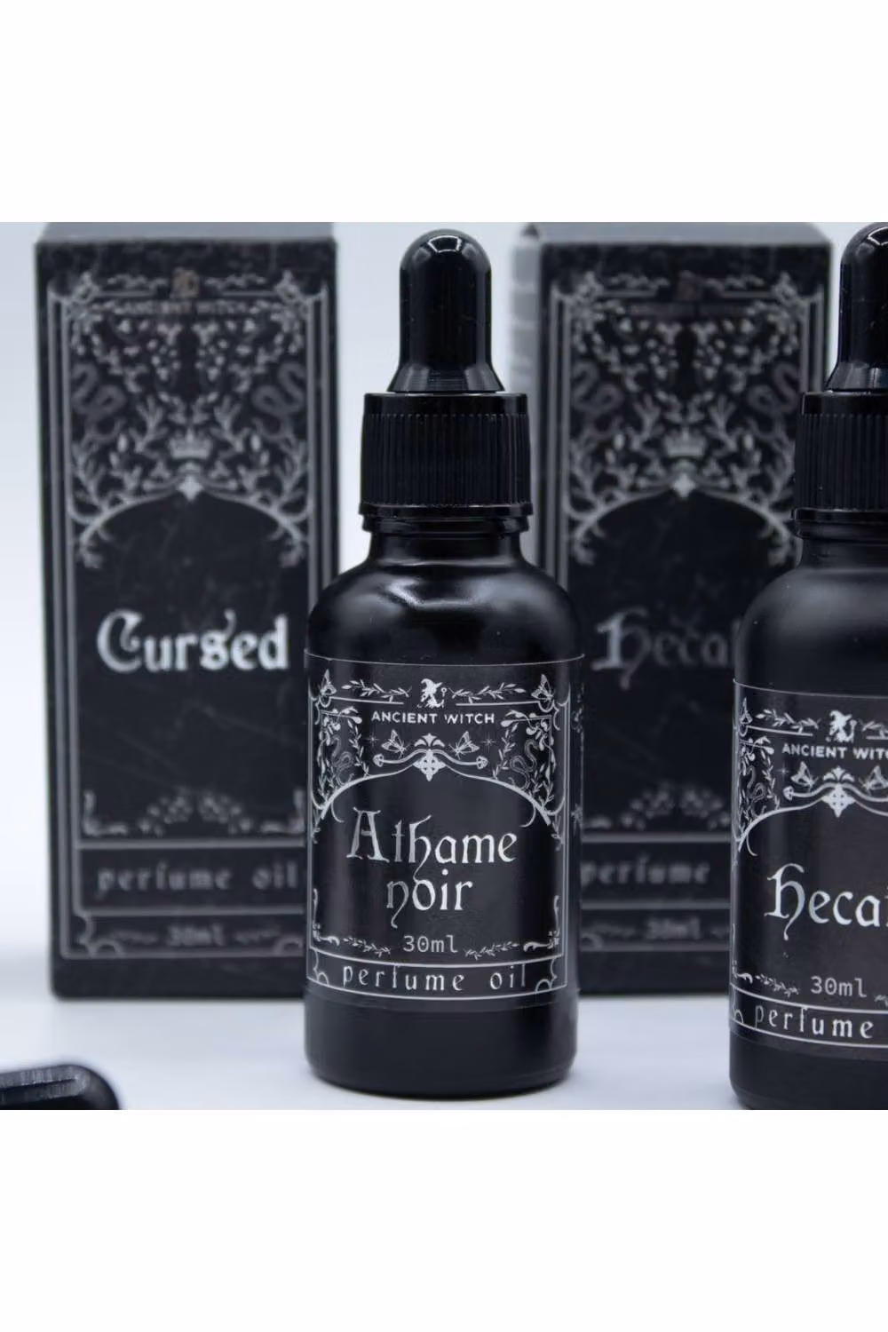 KDMD Athame Noir Ancient Witch Perfume Oil in Black – 3