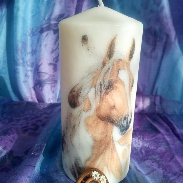 Viki White Pillar Candle Horses