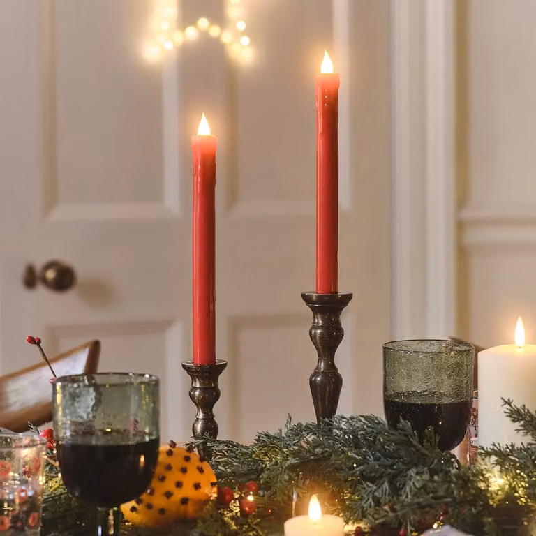 Lights4fun Set of 2 Red Real Wax Taper Candles with LED Flicker Effect and Remote Control