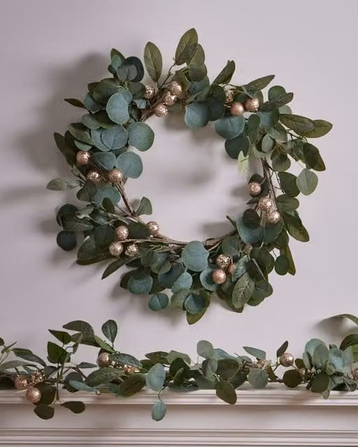 Dibor Giant Eucalyptus Christmas Door Wreath in Green with 2m Garland, Diameter: 55 cm