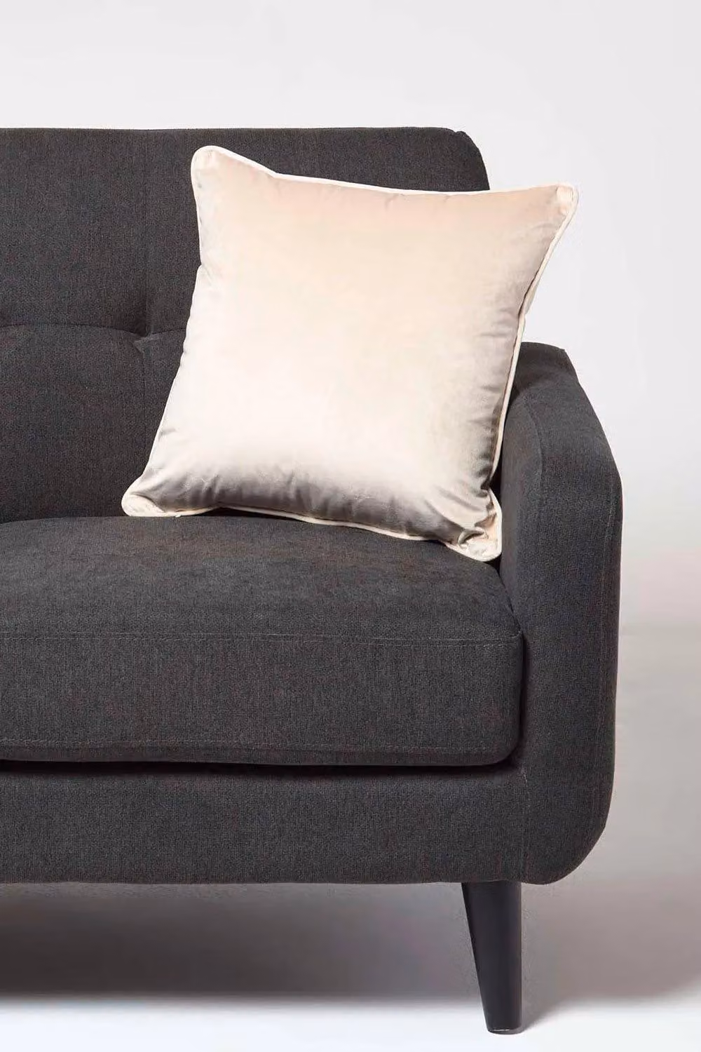 Homescapes Beige Velvet Square Cushion with Microfibre Insert, W/D/H: 46 x 46 x 46 cm – 2