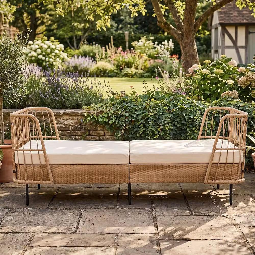 Costway Outdoor PE Wicker Daybed with Soft Padded Sponge and Zippered Cushions in Beige – 6