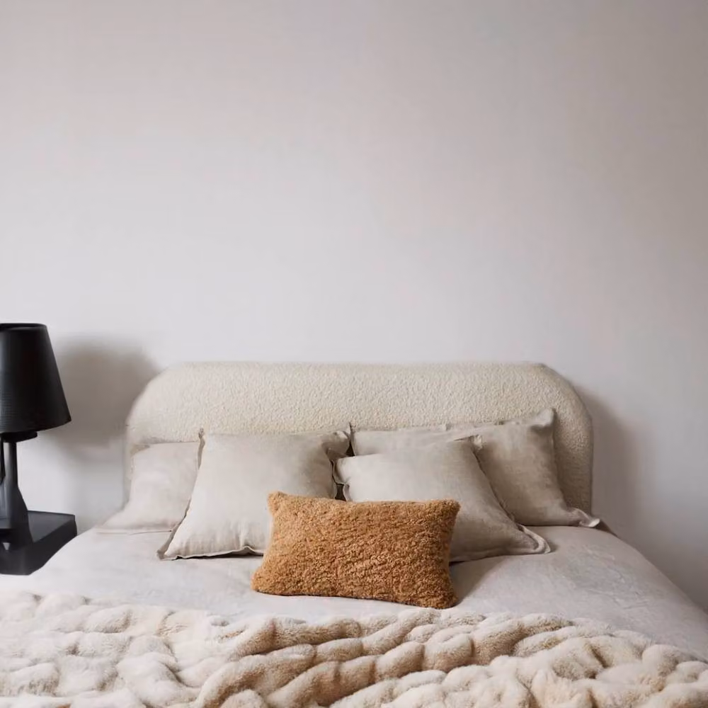KDMD Baslow Boucle Upholstered Premium Platform Bed Frame in Cream, W: 140 cm, D: 200 cm – 2