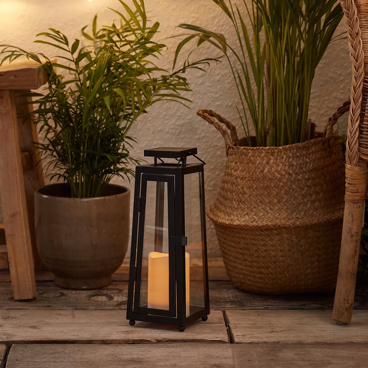 Lights4fun Porto Solar Metal Garden Lantern in Anthracite Black, H 29.5 x W 11.0 x D 11.0 cm