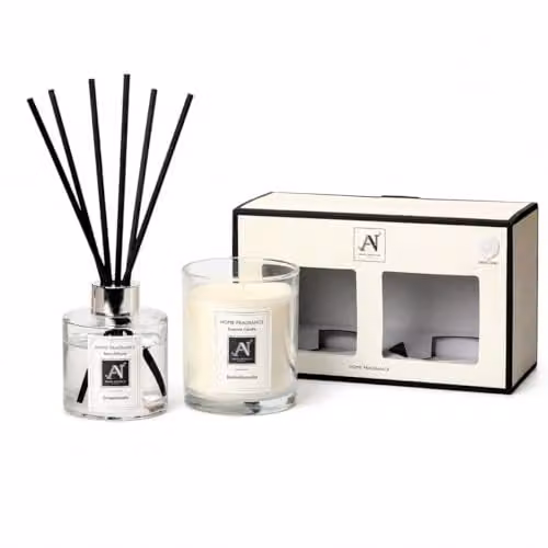 Aroma Naturals Minimalist Luxe Scented Candle and Reed Diffuser Gift Set Sensationnelle in White – 2