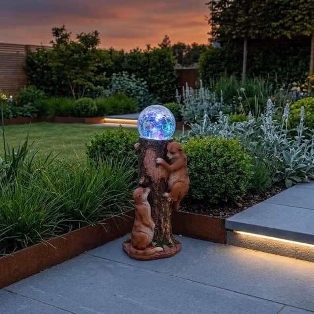 Garden Greatness Lunaria Solar Meerkat Colour Changing Light in Multicolour