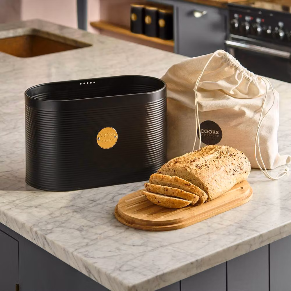 Cooks Professional Ribbed Bread Bin in Black and Gold with Bamboo Cutting Board Lid and Linen Bag – 2