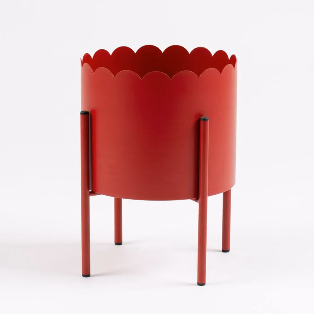 Scottish Everlastings Ltd Red Scallop Round Metal Tabletop Planter W/D/H: 21.7 x 18.0 x 21.7 cm – 2