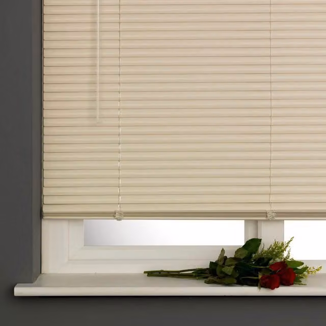 Terrys 25mm Aluminium Venetian Blind in Beige, W: 160 cm