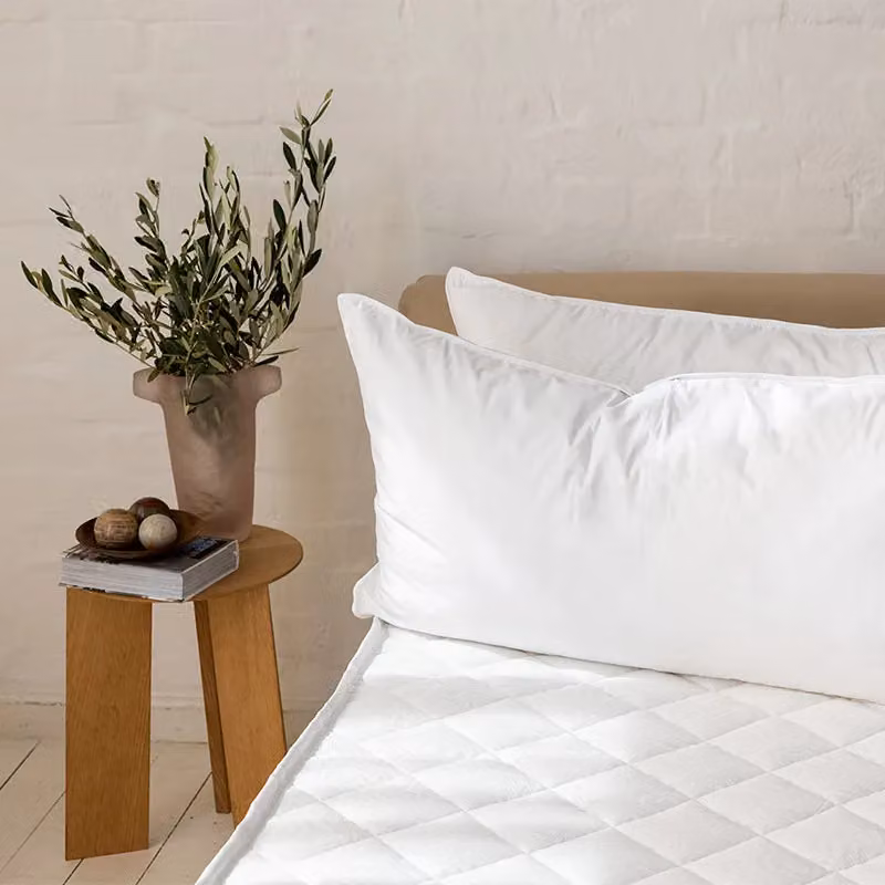 Surrey White Allergy Friendly Duck Down and Feather Kingsize Pillow – 3
