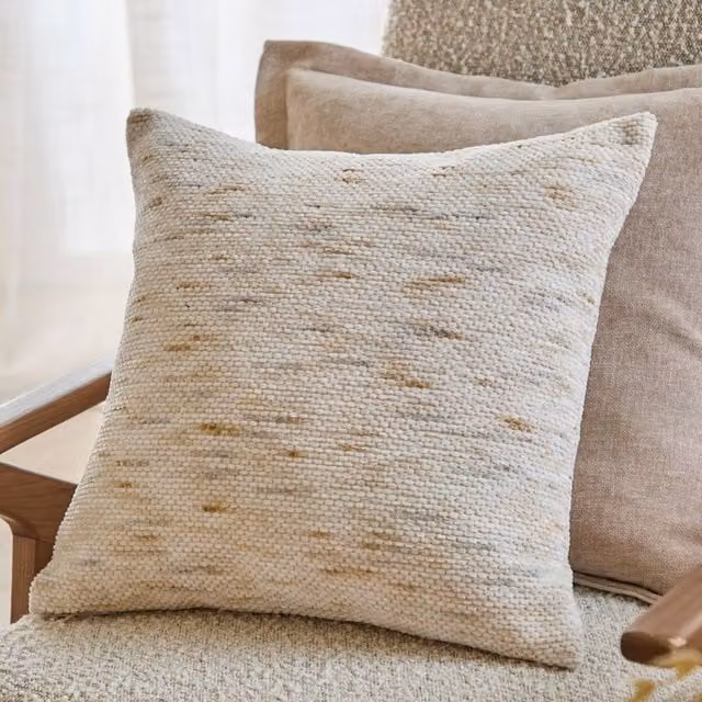 Yard Malvern Chenille Square Cushion in Beige, W/D/H: 45 x 45 x 45 cm