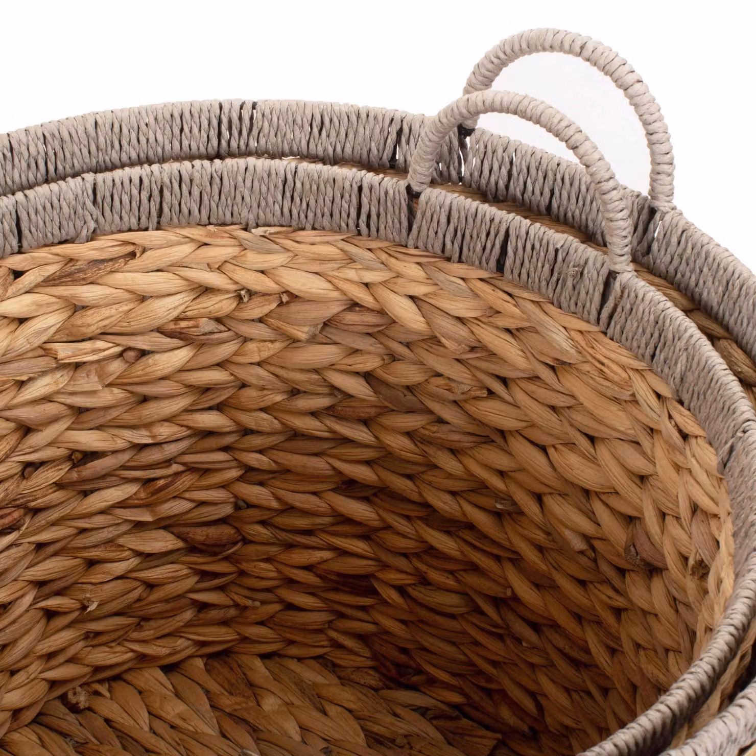 Red Hamper Set of 2 Round Water Hyacinth Baskets with Grey Rope Border in Brown and Grey, Diameter: 40 cm – 2