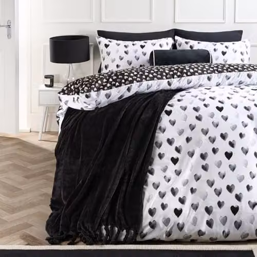 OHS Heart Print King Size Reversible Microfibre Polyester Duvet Cover Set in Mono White and Black, Duvet Cover 180 x 200 cm and Pillowcases 50 x 75 cm