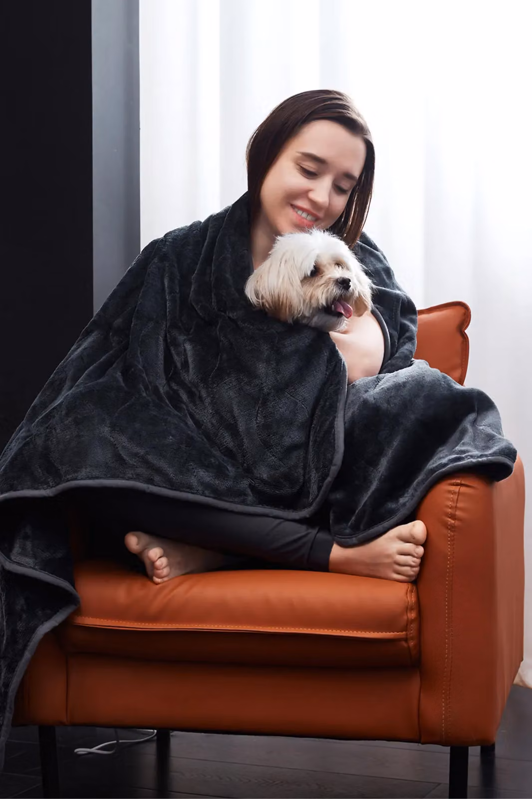 Ezysleep Cosy Heated Fleece Throw Blanket with Adjustable Control, Black, W/D/H: 160 x 120 x 120 cm – 2