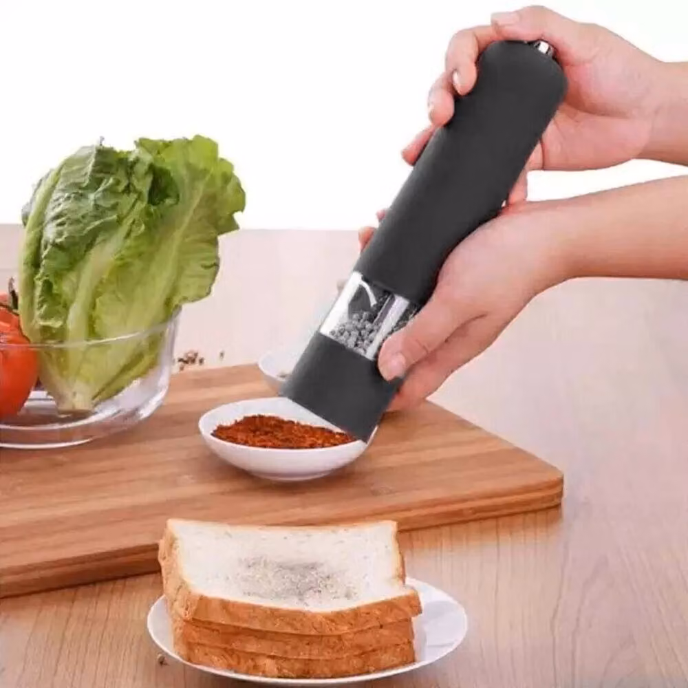 KORVIXA Electric Salt and Pepper Mill Grinder in Black with Ceramic Mechanism – 3