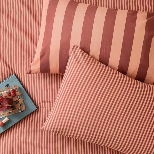 Furn Reversible Striped Pillowcase Pair in Raspberry Pink, W/H: 75 x 50 cm
