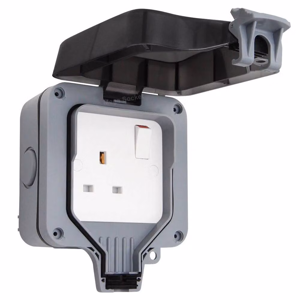 SPETLEK Waterproof Outdoor 13A Storm Switched Single Socket in Grey, W: 10000 mm, H: 520 mm – 2