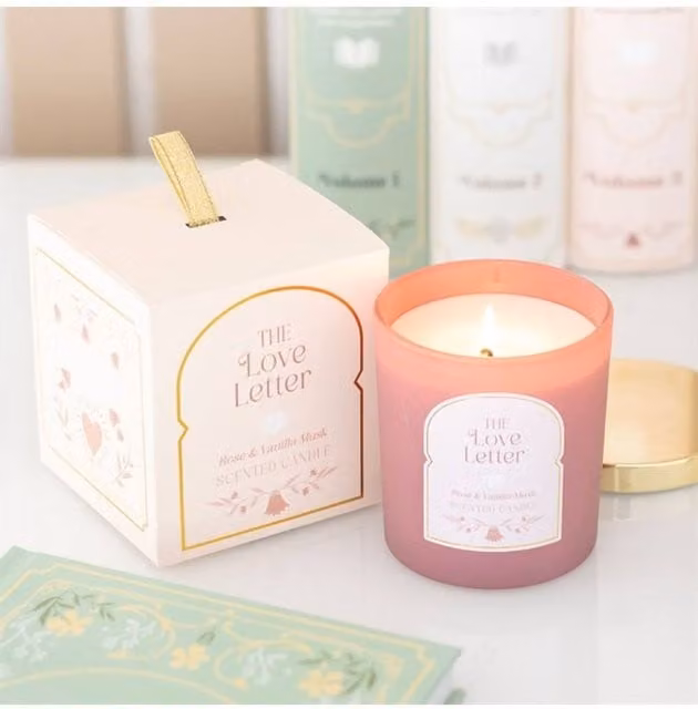 KDMD Love Letter Rose and Vanilla Musk Candle in Pink and Gold