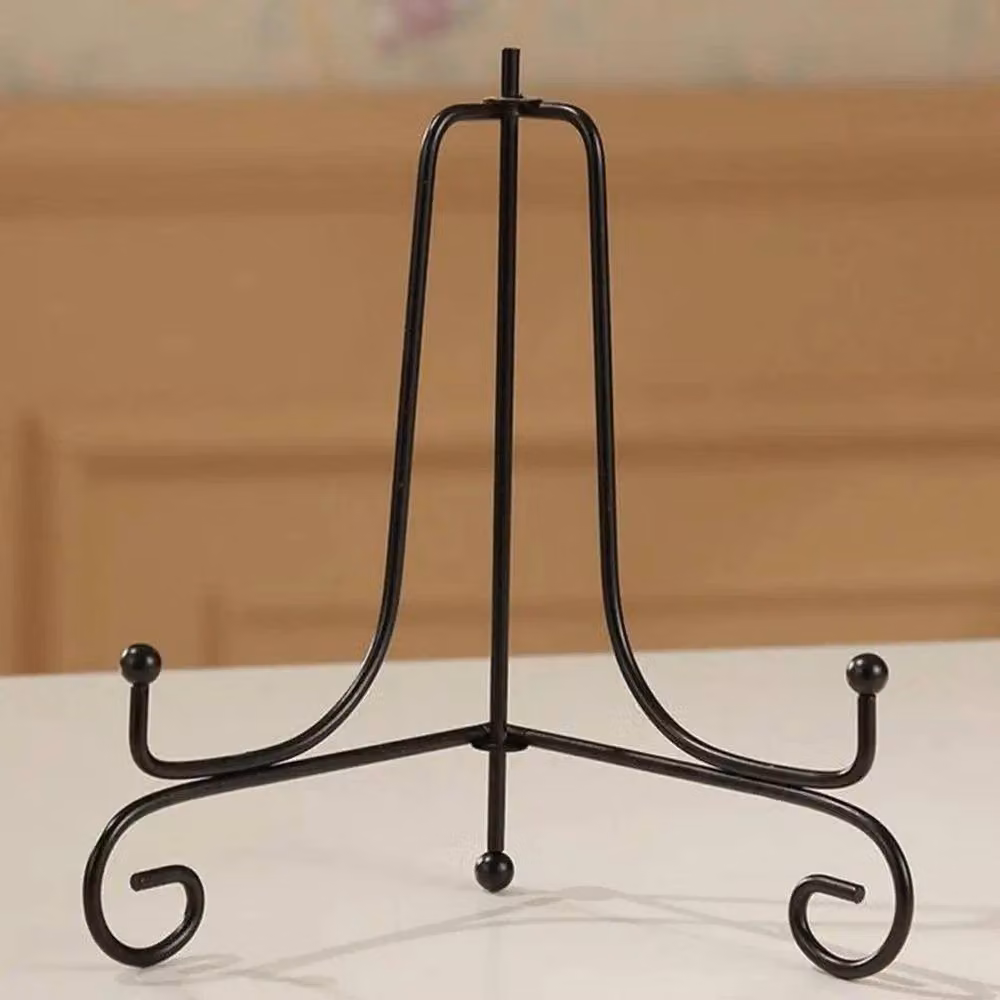 FORGEVIO Modern Metal Tabletop Easel Display Stand in Black, W/D/H: 20.32 x 20.32 x 20.32 cm – 2