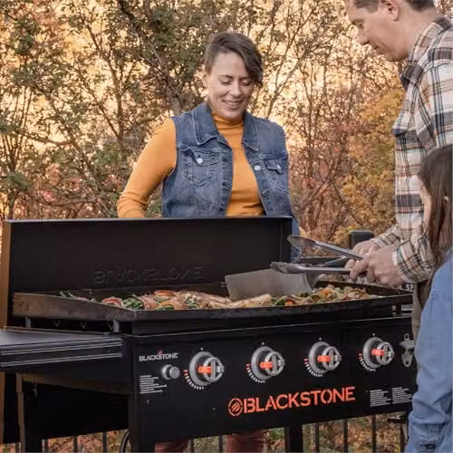 Blackstone 4 Burner Griddle with Lid in Black and Stainless Steel – 5