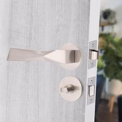 Golden Grace Aura Bathroom Door Handle Set with Latch and Hinges in Chrome – 3