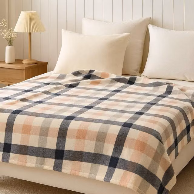 Voltico Super Soft Printed Polar Fleece Blanket in Pink and Yellow, W: 130 cm, L: 160 cm – 1