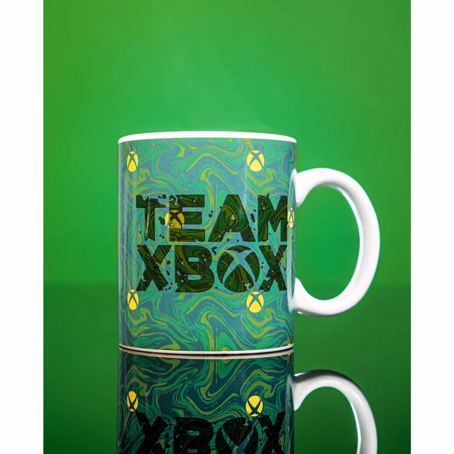 Vanilla Underground Xbox Heat Changing Ceramic Mug in Black and Green, 325 ml – 6