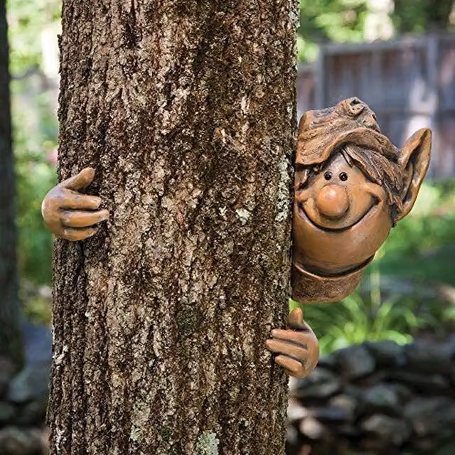 Garden Mile Elf Garden Tree Peeker in Brown