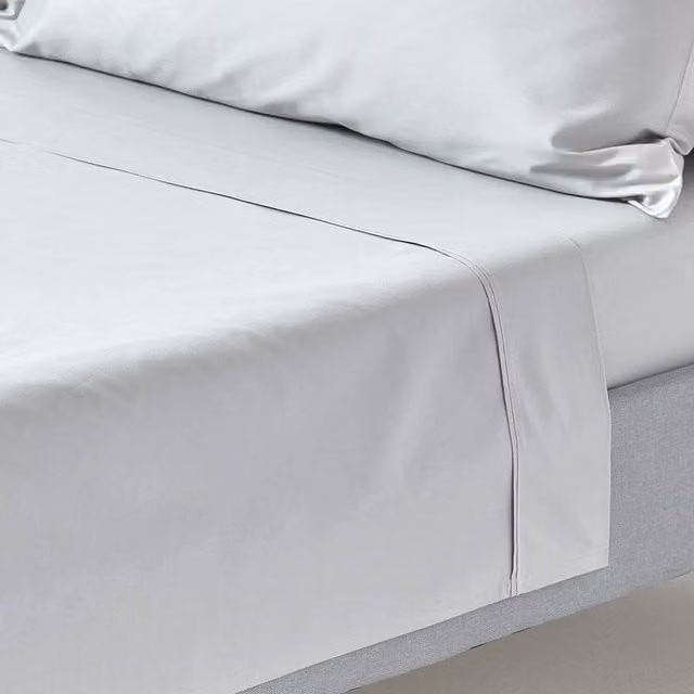 Homescapes 200 Thread Count Egyptian Cotton Percale Flat Sheet, Silver, W: 180 cm, L: 200 cm
