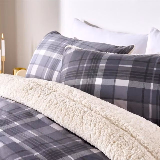 OHS Grey Check 10.5 Tog Breathable All Year Duvet Set for Adults