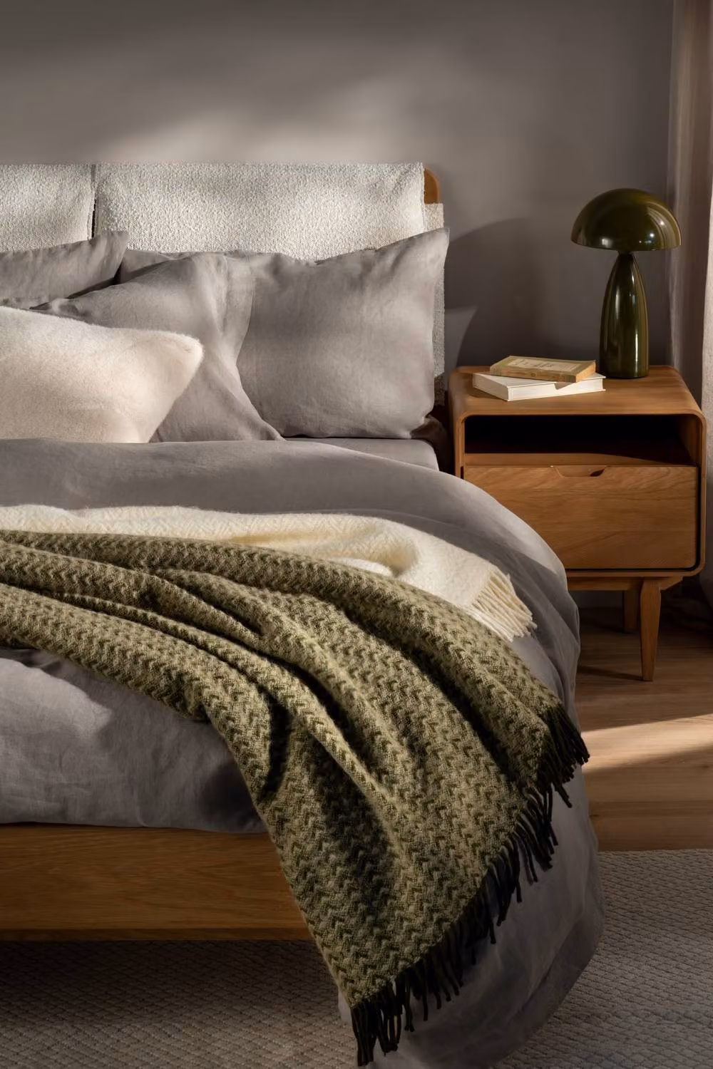 Soak&Sleep Mocha Brown French Linen Super King Fitted Sheet, Depth: 40 cm, W/D/H: 200 x 200 x 40 cm – 2