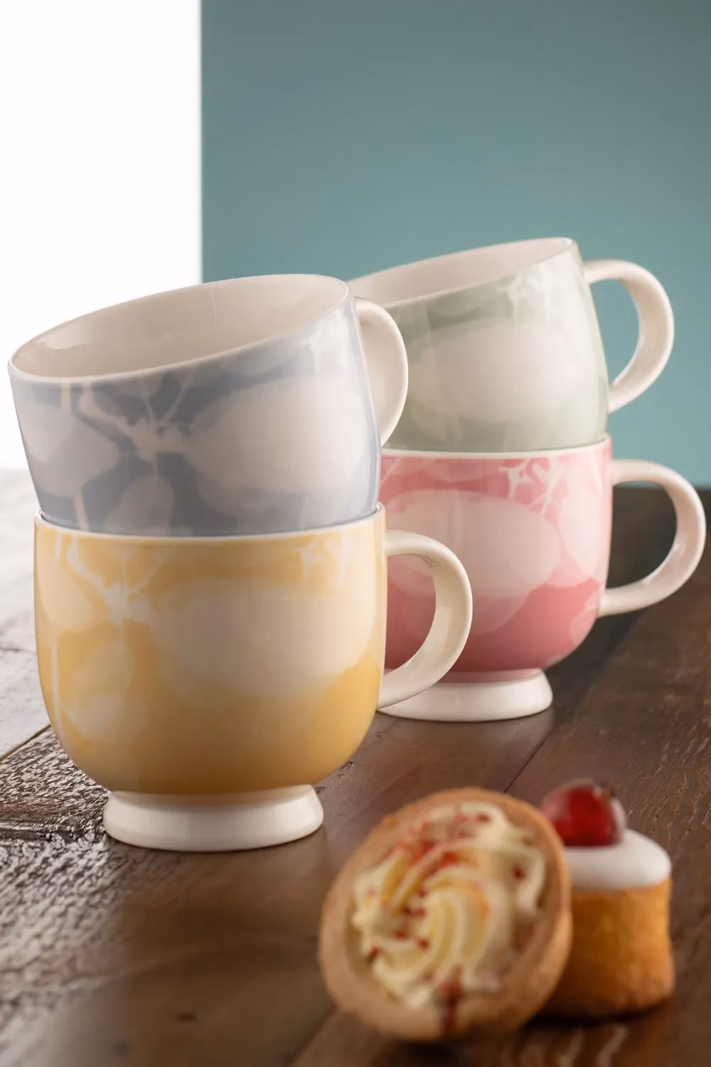 Belleek Living Laurel Floral Footed Mug Set of 4 in Multicolour – 2