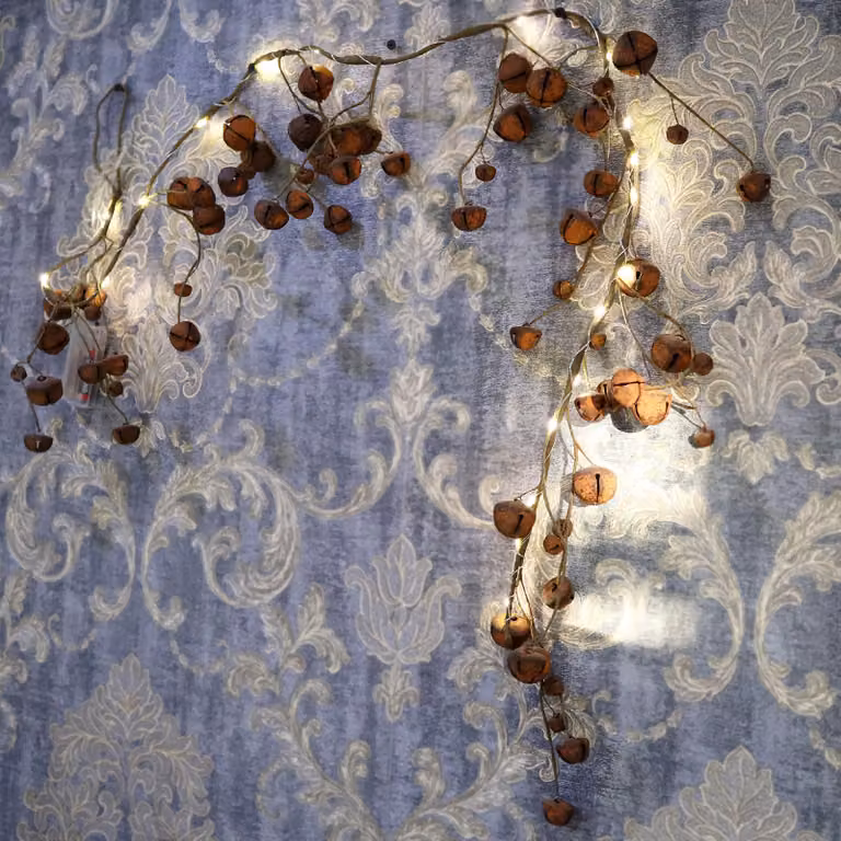 Shatchi Pre-Lit Hanging Christmas Garland with Golden and Silver Bells and 20 Warm White LEDs, Red, 150 cm