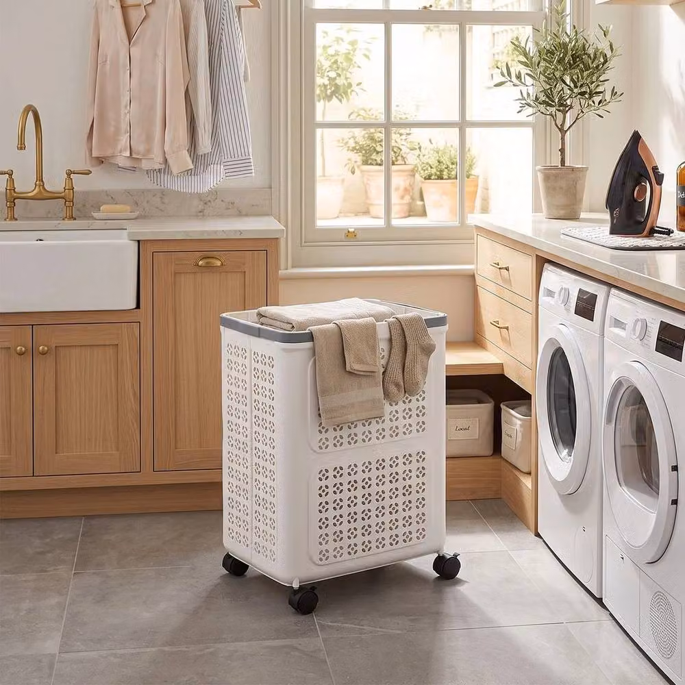 FORGEVIO Collapsible Plastic Laundry Basket in White, 71L – 2