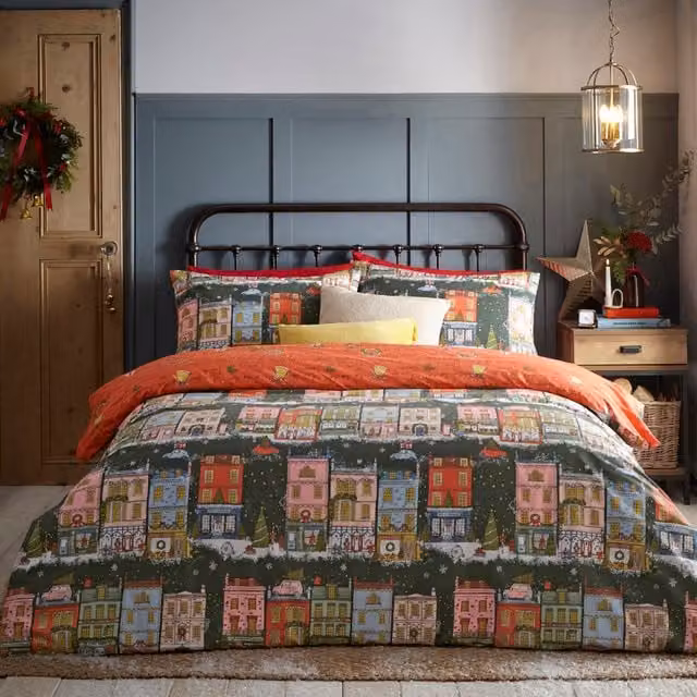 Make it a Home Christmas Spirit Reversible Graphic Duvet Cover Set, Green, 140 x 200 cm