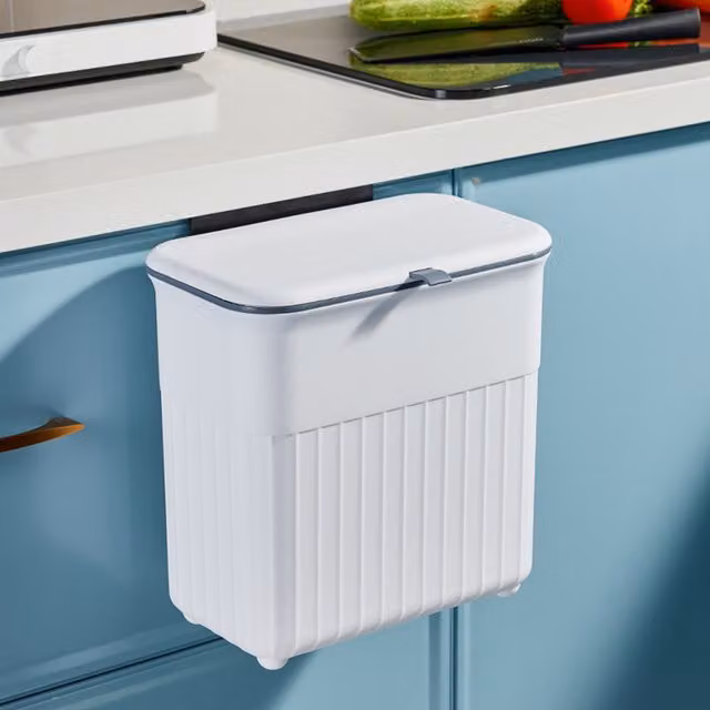 Livingandhome White Wall Mounted Plastic Kitchen Hanging Waste Bin with Flip Lid
