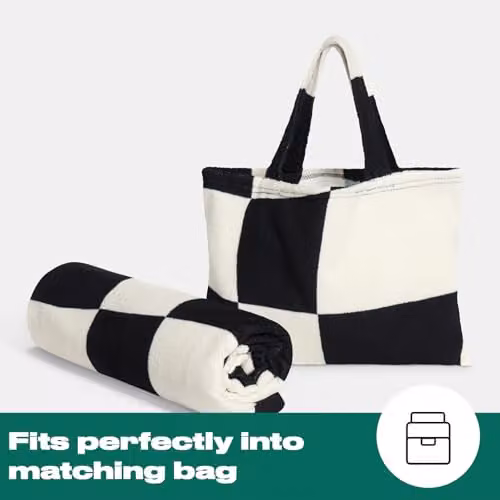 OHS Black and White Checked Microfibre Beach Towel with Bag, Quick-Drying and Absorbent, W: 75 cm, L: 215 cm – 4
