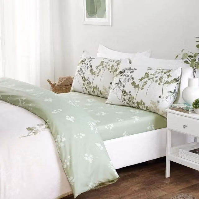 Coopers of Stortford Green Floral Scandinavian Reversible Bedding Set with Duvet Cover, Fitted Sheet and Pillowcases, W/D/H: 180 x 200 cm