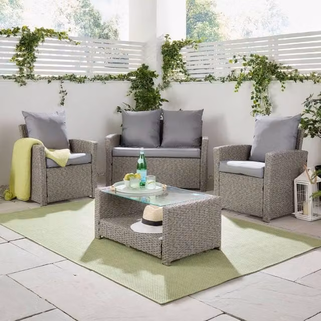 VonHaus 4 Seater Grey Rattan Effect Garden Furniture Set with Upholstered Cushions and Outdoor Coffee Table