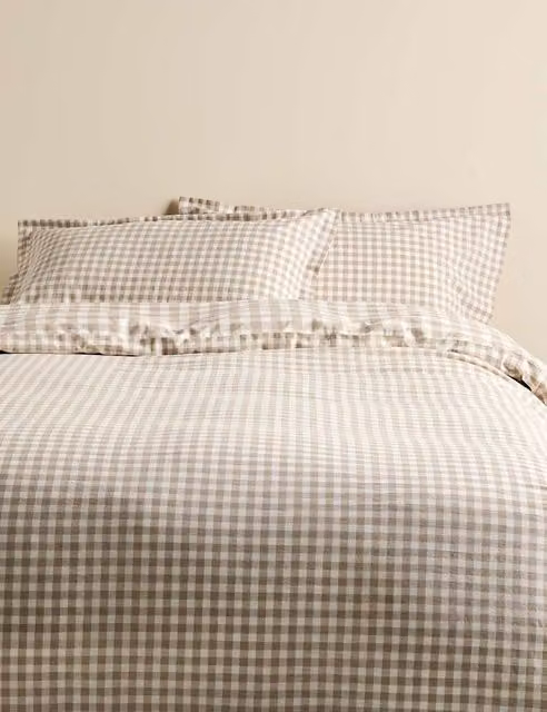 M&S Pure Cotton Reversible Checked Bedding Set in Beige, 90x190 cm