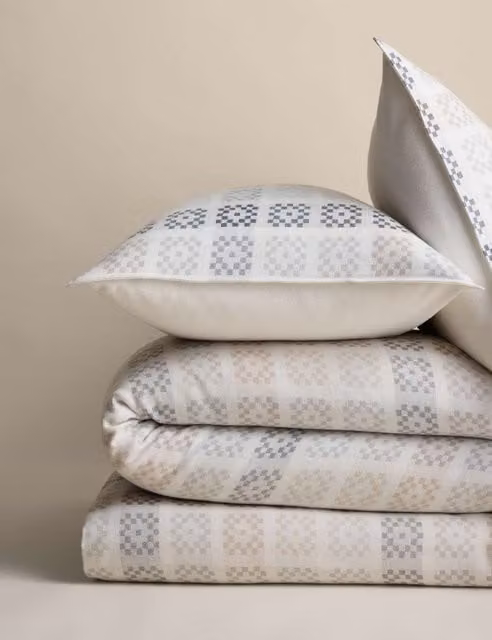 M&S Geometric Floral Jacquard Cotton Bedding Set with Pillowcase, Beige, W: 140 cm, L: 200 cm